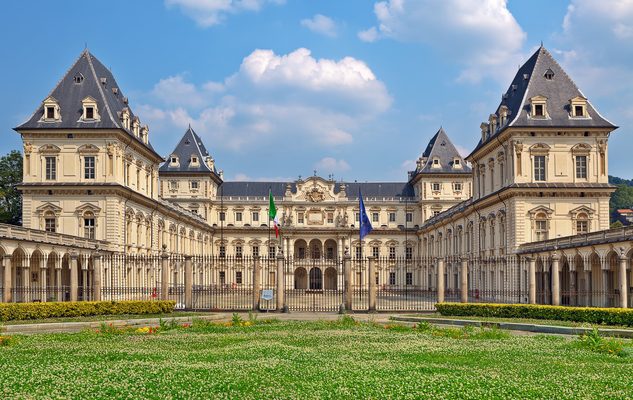 Il Castello del Valentino: oggi facoltà di architettura, ieri residenza sabauda di Torino