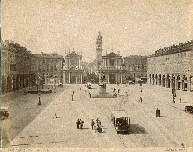 piazza-san-carlo