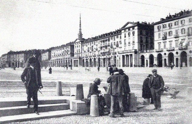 piazza-vittorio-2