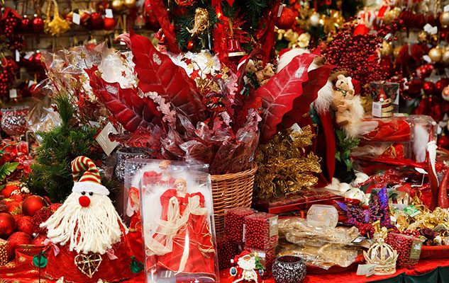 Decorazioni Natalizie Torino.La Bottega Del Natale A Torino Il Magico Negozio Dalle Atmosfere Di Una Volta