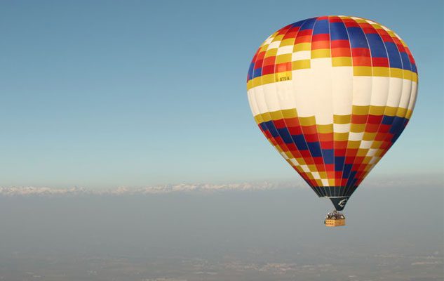 Tour in mongolfiera su Torino e le Langhe: un incantevole viaggio nei cieli del Piemonte