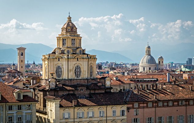 I dipinti segreti della Chiesa di San Lorenzo a Torino: bellezza, mistero e genialità