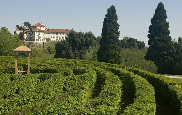 Il Labirinto del Castello di Masino: vicino Torino il secondo labirinto più grande d’Italia