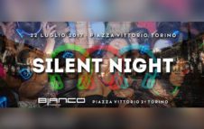 Silent Night: la festa silenziosa in piazza Vittorio