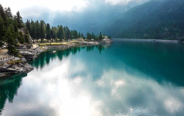 Lago di Ceresole Reale: scenario da favola per passeggiate e sport ai piedi delle Alpi