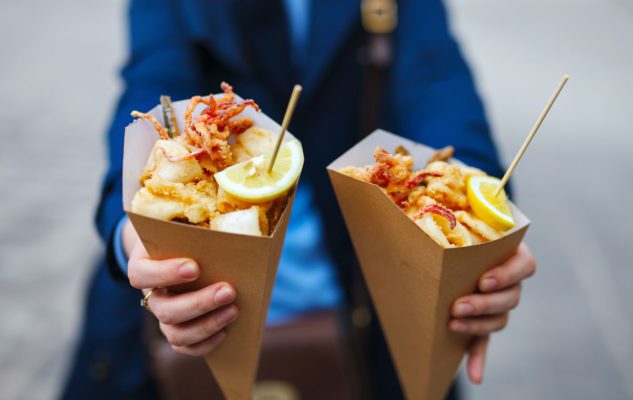 Il Mercato del Pesce di Torino come la Boqueria di Barcellona: degustazioni e street food