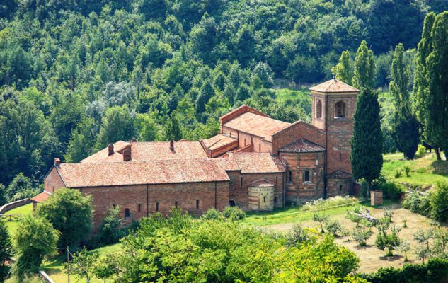 L’Abbazia di Vezzolano: splendido gioiello del Piemonte con oltre 1000 anni di storia