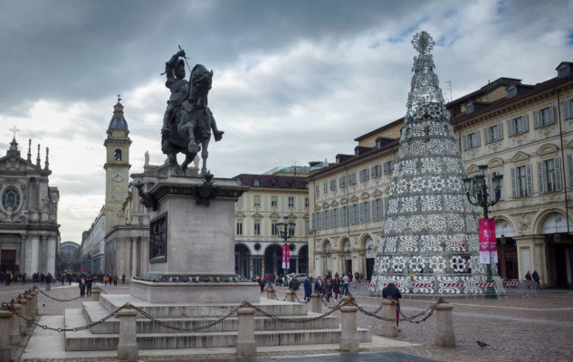 L’Albero di Natale 2019 di Torino illuminerà la magica Piazza San Carlo