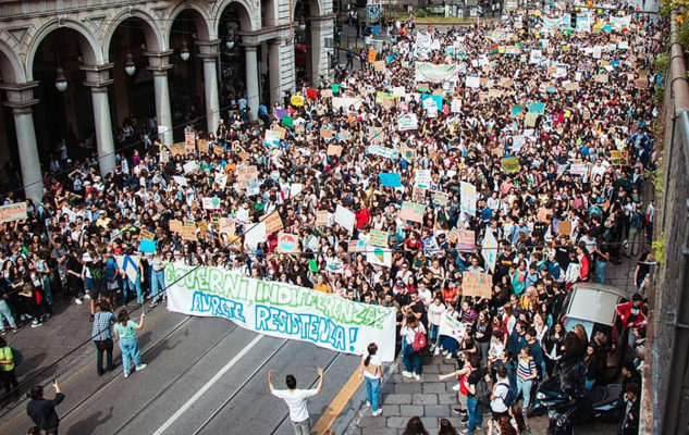 Fridays For Future: il 27 settembre anche Torino scende in piazza per il clima (info e orari)