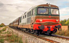 Un Treno Storico in partenza da Torino verso Il Magico Paese di Natale di Govone