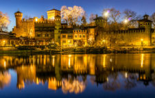 Cena Romantica nella Sala Rinascimentale del Borgo Medievale per San Valentino