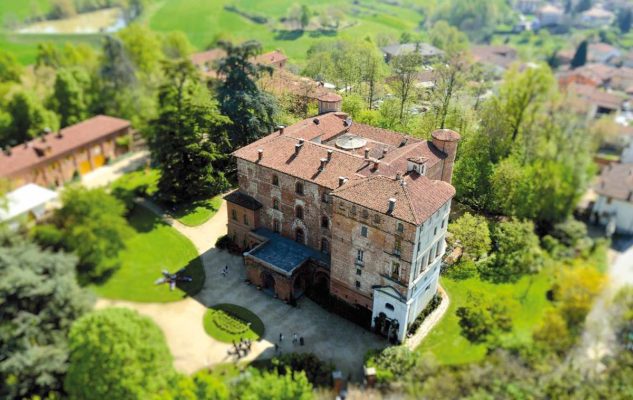 Il Castello di Pralormo riapre: visite guidate nelle storiche sale e picnic nel grande Parco