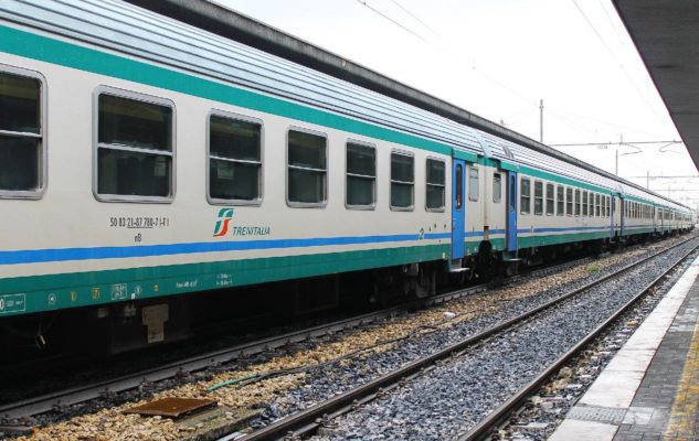 Ritornano i treni del mare dal Piemonte alla Liguria: partenze da Torino Porta Nuova