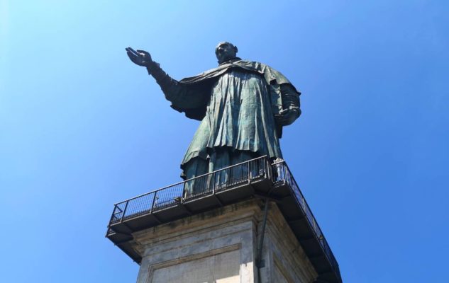 Sancarlone statua