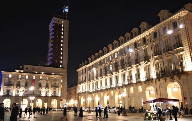 piazza castello nuova illuminazione