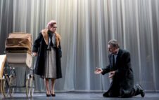 "Il Piacere dell'Onestà" di Luigi Pirandello in scena al Teatro Carignano