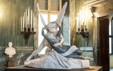 In between: le monumentali statue tatuate di Fabio Viale in mostra a Torino