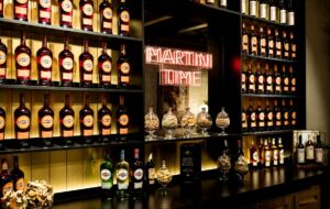 Museo Casa Martini: curiosità, degustazioni e cocktail experience nello storico stabilimento