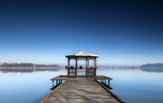 Il Lago di Candia: natura, relax e sport a mezz’ora da Torino