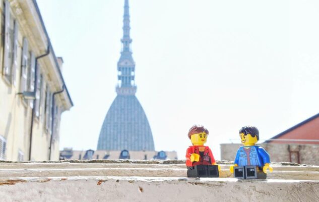 Brick Art: a Torino la mostra dei mattoncini con principesse, supereroi e monumenti cittadini
