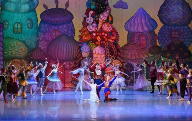 Lo Schiaccianoci balletto Teatro Regio Torino