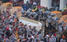 Carnevale di Ivrea 2023: il programma dell'ultimo giorno con la terza Battaglia delle Arance