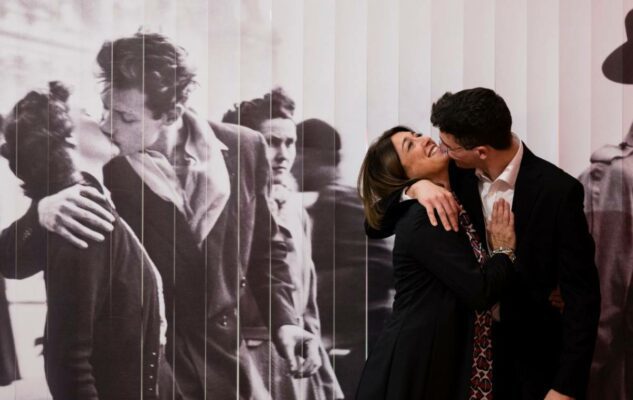 Un baiser au Bistrot: cena di San Valentino tra le opere di Doisneau da CAMERA Torino