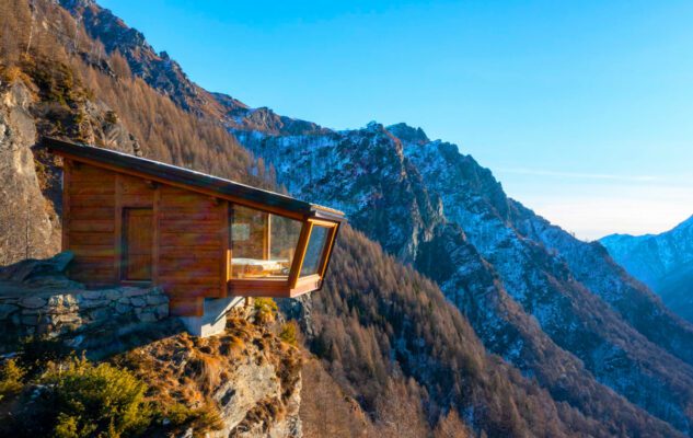 Rifugio dell’Anima: lo skylodge mozzafiato sospeso tra le montagne del Piemonte