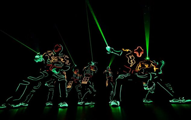 E.L Squad: lo spettacolo di elettroluminescenza a Torino nel 2024