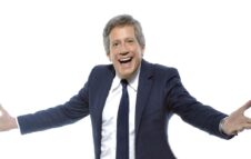 Riccardo Rossi a Torino nel 2023 con "L'Amore è un gambero": date e biglietti