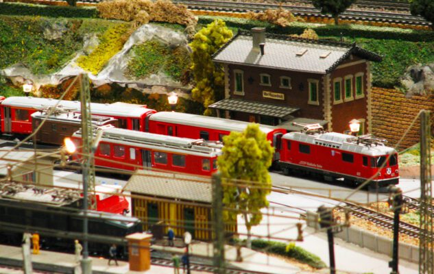 plastico ferroviario Torino 2024