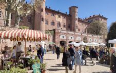 Fiorile 2024 al Castello di Moncalieri: fiori, piante e passeggiate immersive