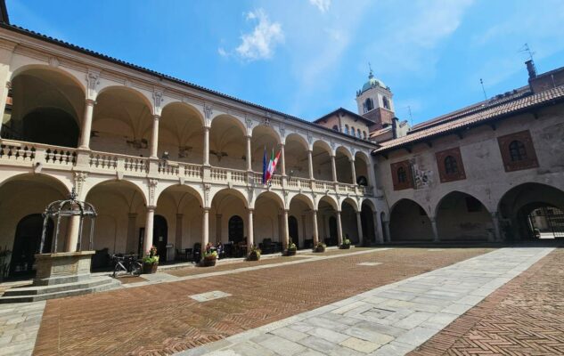 Broletto Novara