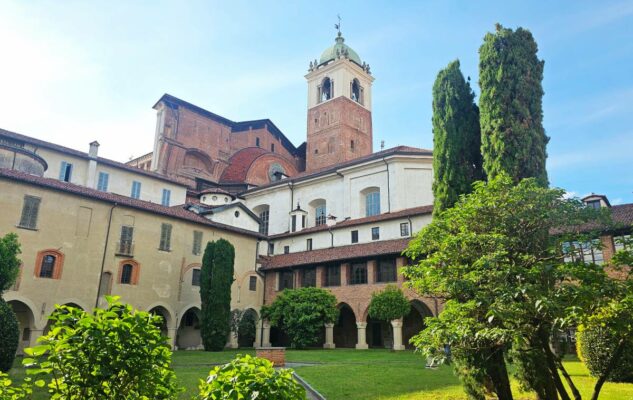 Chiostro Duomo Novara