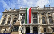 Festa della Repubblica 2025 a Torino: cerimonie in piazza Castello e alla Scuola Ufficiali