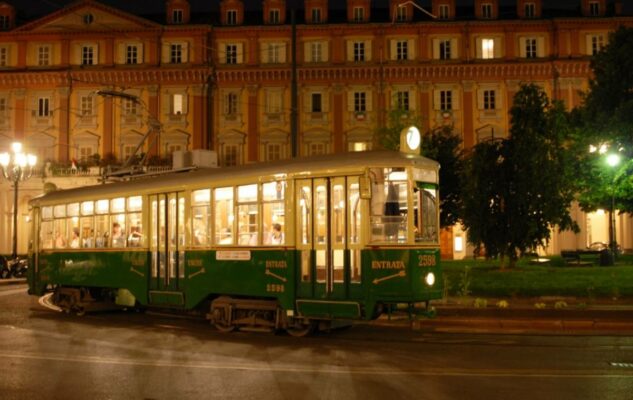 Una Notte a Torino in Tram Storico 2025