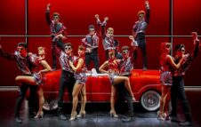 "Grease - Il Musical" torna a Torino nel 2026 tra tra rock ‘n’ roll e mito pop: date e biglietti