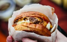 Food Village a Rivarolo: cinque giorni di musica, street food e spettacoli