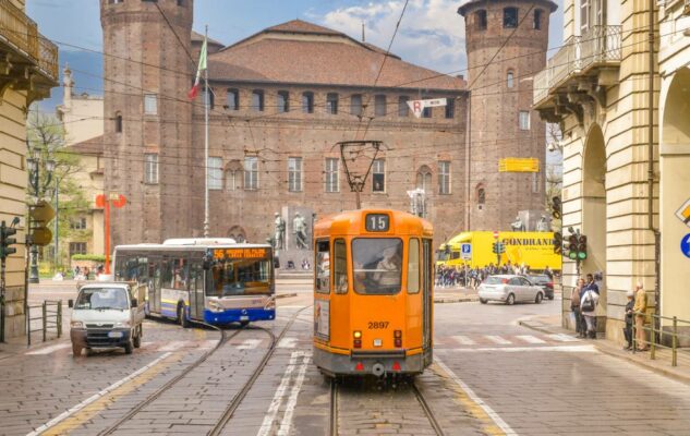 Piemove: come funziona il titolo di trasporto gratuito per studenti universitari a Torino
