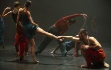 Torinodanza 2025: un mese di danza contemporanea in programma a Torino
