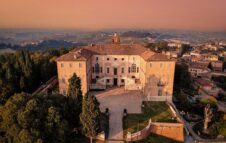 Una Notte al Castello di Govone tra storia, musica e un concerto a lume di candele