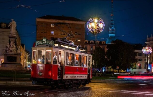 Una sera d'estate a Torino in tram storico agosto 2025