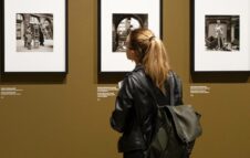 Apertura serale gratuita per i 10 anni di CAMERA con la mostra “Lee Miller. Opere 1930 – 1955”