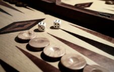 Domenica torna "Giochiamo Crocetta" a Torino: giochi giganti, artigianato e divertimento