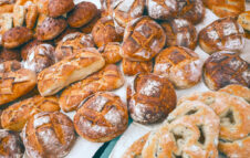 Torna la Sagra del Pane 2025 di Piobesi Torinese tra forni antichi, musica e il tipico “Cariton”