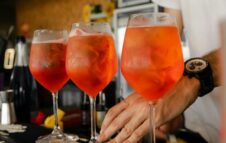 Spritz Festival 2025 a San Mauro Torinese: musica e brindisi in Piazza Nassiriya