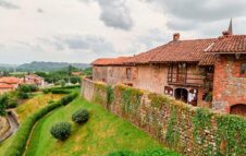 Ultimo weekend di "Castelli Aperti 2025" tra dimore storiche, giardini e sale da sogno