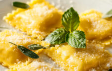 Langhe e Roero in Piazza 2025: Alba celebra l'eccellenza del territorio dal Barolo ai Tajarin