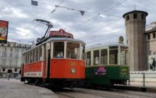 Viaggio nel tempo sul tram storico di Torino: domenica torna in servizio la vettura 502
