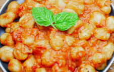 Oltre il solito Natale 2025: a Villar Perosa una domenica di degustazioni itineranti